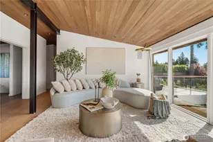 9135 NE 19th St, Clyde Hill, WA 98004 - Photo 6