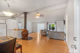 11605 237th Ave Ct E, Buckley, WA 98321 - Photo 2