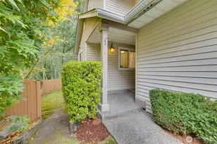 8705 1st Pl NE, Lake Stevens, WA 98258 - Photo 4