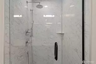 922 B N 35th St, Seattle, WA 98103 - Photo 22