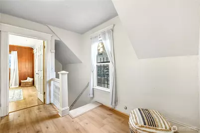 1008 E Denny Way, Seattle, WA 98122 - Photo 18