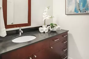 76 Cedar St, Seattle, WA 98121 - Photo 14