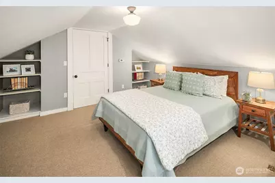 4422 Montana Circle W, Seattle, WA 98199 - Photo 20