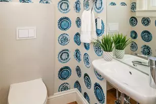 4422 Montana Circle W, Seattle, WA 98199 - Photo 8