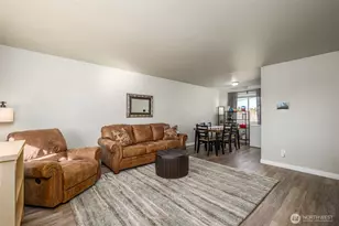 1127 Arlington Dr NE, Moses Lake, WA 98837 - Photo 2