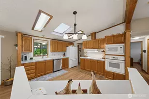 2350 Rincon Ave, Enumclaw, WA 98022 - Photo 12