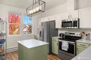 3737 S Holly Park Dr, Seattle, WA 98118 - Photo 12