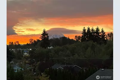2909 13th Street SW, Puyallup, WA 98373 - Photo 2