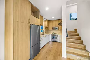 8547 Evanston Ave N, Seattle, WA 98103 - Photo 20