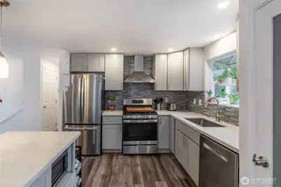 11642 SE 323rd Place, Auburn, WA 98092 - Photo 8