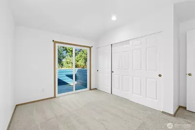 14348 Wallingford Avenue N, Seattle, WA 98133 - Photo 22