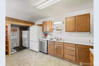 817 W 13th Street, Port Angeles, WA 98363 - Photo 8