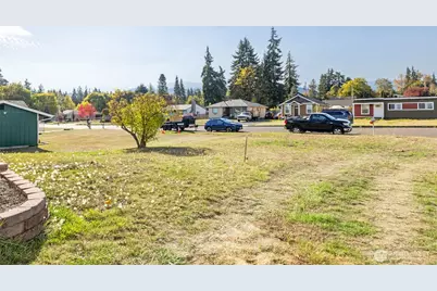 817 W 13th Street, Port Angeles, WA 98363 - Photo 6