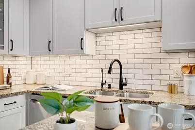 2800 SW Raymond Street #207, Seattle, WA 98126 - Photo 20