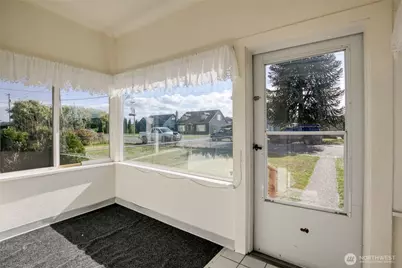 2118 Aberdeen Avenue, Aberdeen, WA 98520 - Photo 2