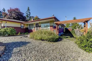 1025 E 53rd St, Tacoma, WA 98404 - Photo 2