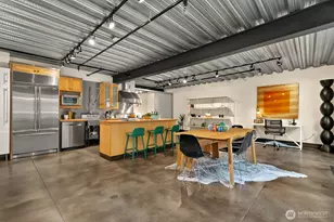 1310 E Union St, Seattle, WA 98122 - Photo 8