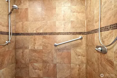 15865 Northup Way #41, Bellevue, WA 98008 - Photo 26