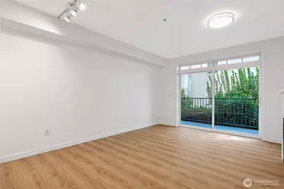 530 4th Avenue W #108, Seattle, WA 98119 - Photo 10