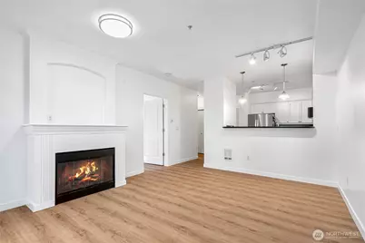 530 4th Avenue W #108, Seattle, WA 98119 - Photo 8