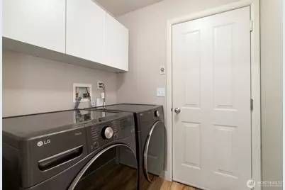 23124 NE 8th Place, Sammamish, WA 98074 - Photo 16