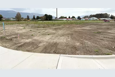 408 W 3rd Street, Everson, WA 98247 - Photo 6