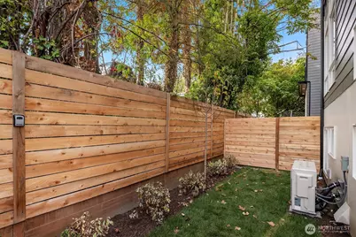 10821 11th Avenue NE, Seattle, WA 98125 - Photo 16