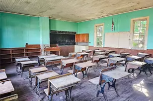 4200 Sharpe Ln, Anacortes, WA 98221 - Photo 10