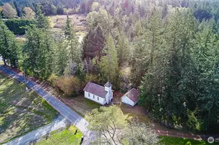4200 Sharpe Ln, Anacortes, WA 98221 - Photo 2