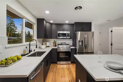 16802 NE 6th Place, Bellevue, WA 98008 - Photo 14
