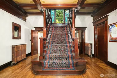 1409 E Prospect Street, Seattle, WA 98112 - Photo 6