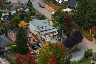 4712 SW Brace Point Dr, Seattle, WA 98136 - Photo 2