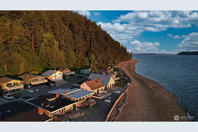 14028 Evergreen Way, Stanwood, WA 98292 - Photo 4