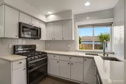 5418 31st Street NE, Tacoma, WA 98422 - Photo 6