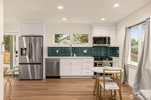 9253 6th Ave NW, Seattle, WA 98117 - Photo 8