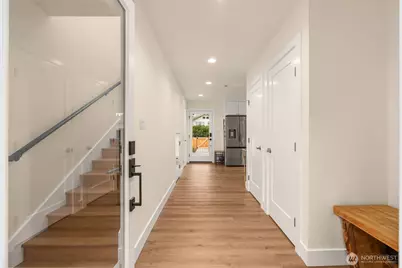 9253 6th Avenue NW #b, Seattle, WA 98117 - Photo 10