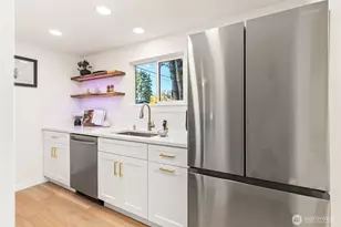 7310 35th Ave SW, Seattle, WA 98126 - Photo 14