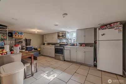221 Okanogan Ave, Wenatchee, WA 98801 - Photo 18