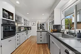 221 8th Ave W, Kirkland, WA 98033 - Photo 8