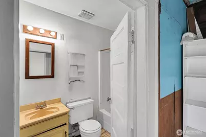 5727 Lombard Avenue, Everett, WA 98203 - Photo 14