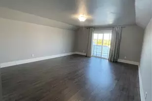 345 Island Ln, Raymond, WA 98577 - Photo 8