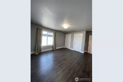 345 Island Lane, Raymond, WA 98577 - Photo 10