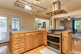 1309 Livingston St NE, Lacey, WA 98516 - Photo 10