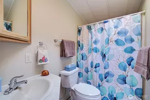 17308 Woodcrest Dr NE, Bothell, WA 98011 - Photo 28