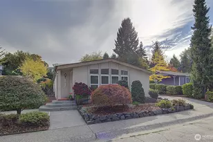 17308 Woodcrest Dr NE, Bothell, WA 98011 - Photo 2