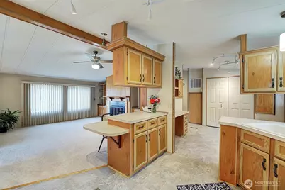 17308 Woodcrest Drive NE, Bothell, WA 98011 - Photo 16