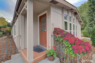 17308 Woodcrest Dr NE, Bothell, WA 98011 - Photo 4