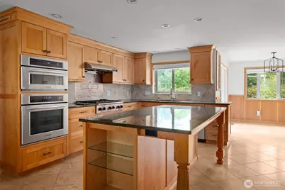 2049 Zylstra Road, Oak Harbor, WA 98277 - Photo 10