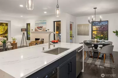 4318 NE 41st Street, Seattle, WA 98105 - Photo 12