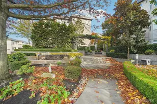 122 State Street S, Kirkland, WA 98033 - Photo 1